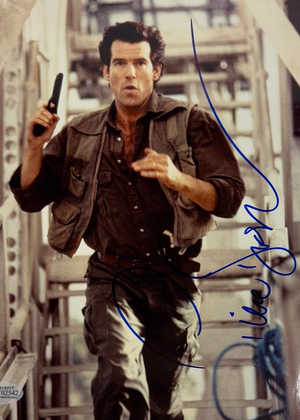 Pierce Brosnan Signed 8x10 Photo (James Bond) - Beckett COA