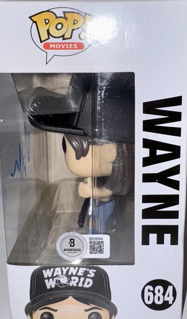 Mike Myers Signed Funko Pop #684 Wayne's World - Beckett COA #01