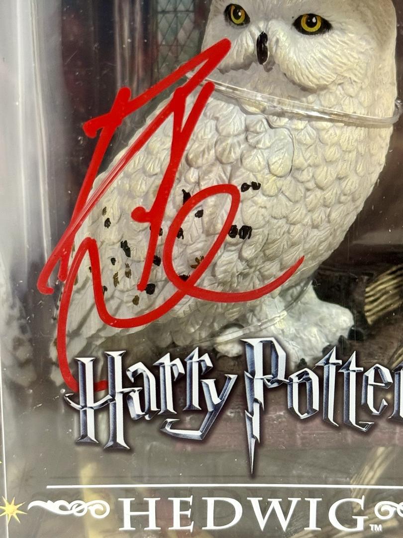 Daniel Radcliffe Signed Harry Potter Magical Creatures Collectible Hedwig *RARE* - Beckett COA