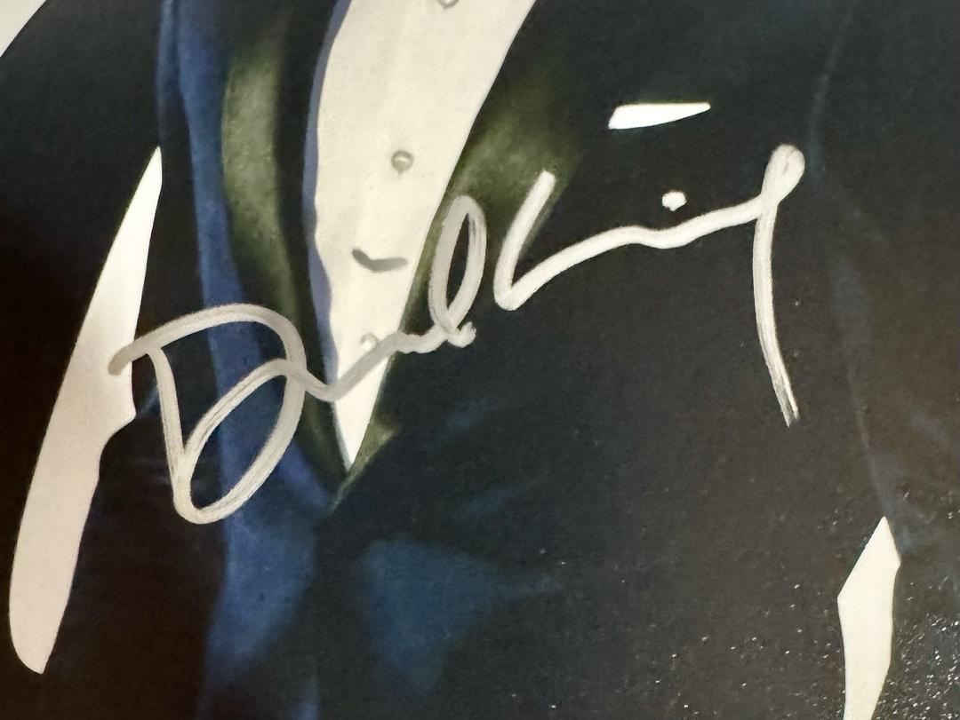 Daniel Craig Signed 8x10 Photo (James Bond) - Beckett COA
