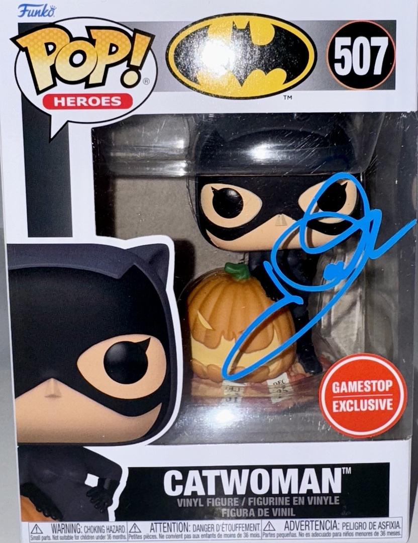 Halle Berry Signed Funko Pop #507 Catwoman (Blue Ink) - Beckett COA #1