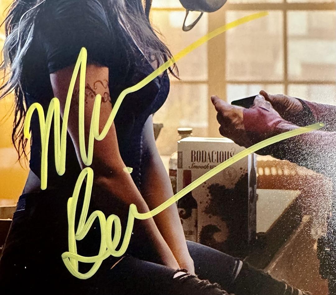 Morena Baccarin Signed 8x10 Photo (Deadpool) - Official Pix