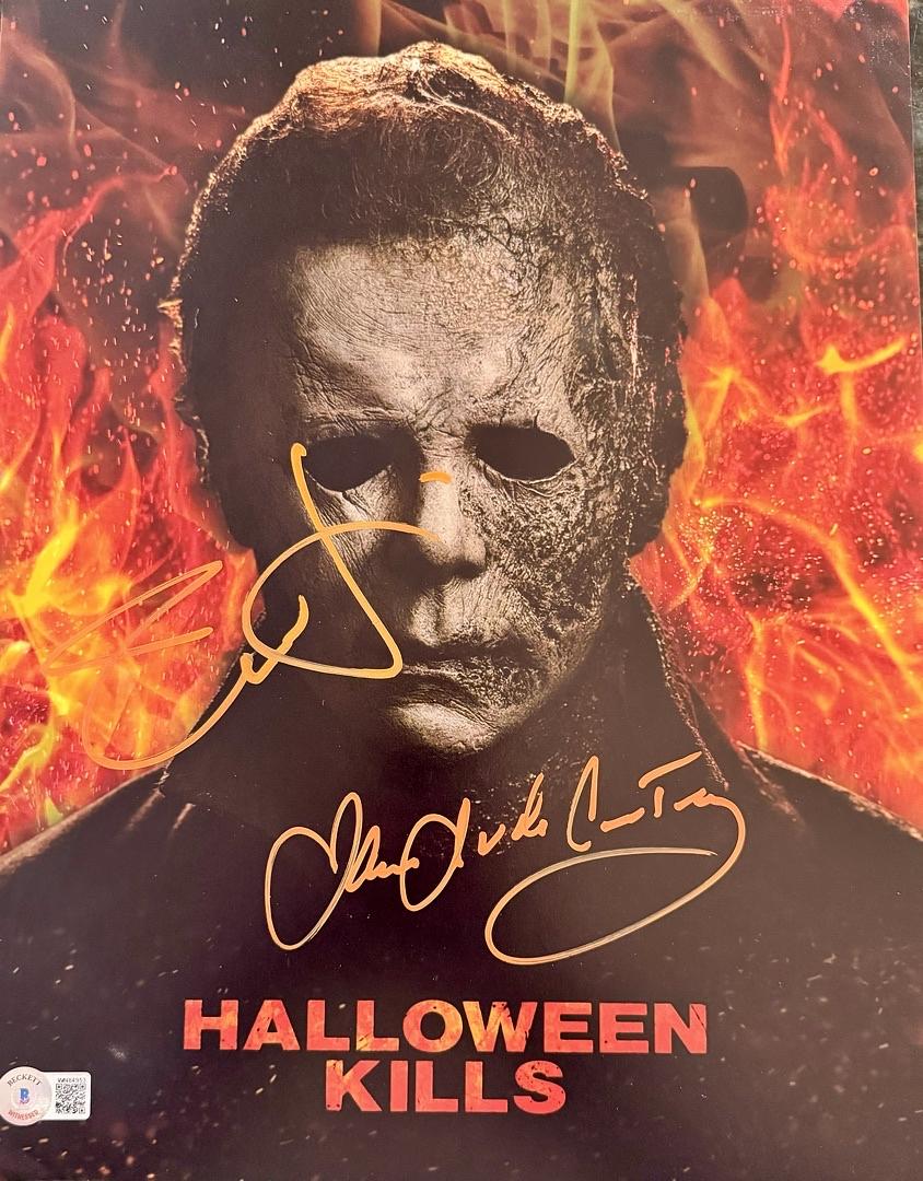 James Jude Courtney & Jamie Lee Curtis 11x17 Photo (Halloween) - Beckett COA