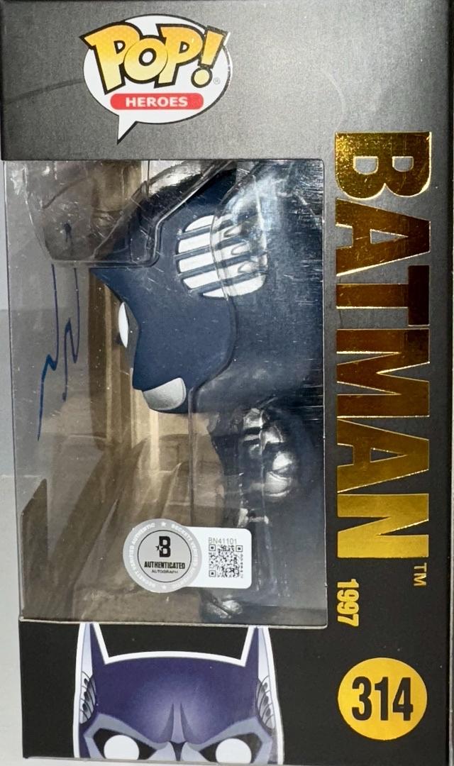 George Clooney Signed Funko Pop #314 Batman (Blue Ink) - Fanatics Beckett COA #3